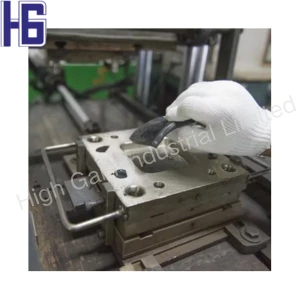 Compression Molding For Carbon Fiber Composites